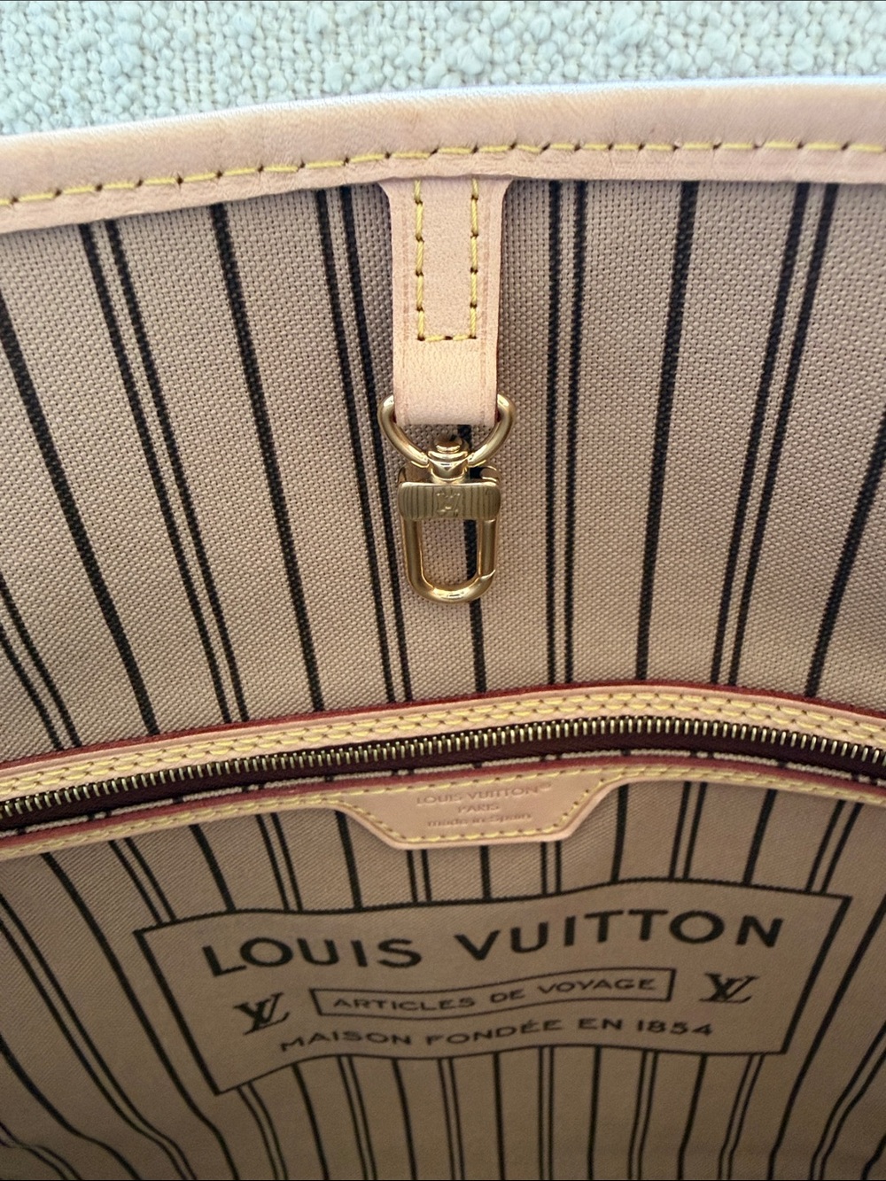 NWT Authentic Louis Vuitton Neverfull MM Tote 2026 - Picture 7 of 16